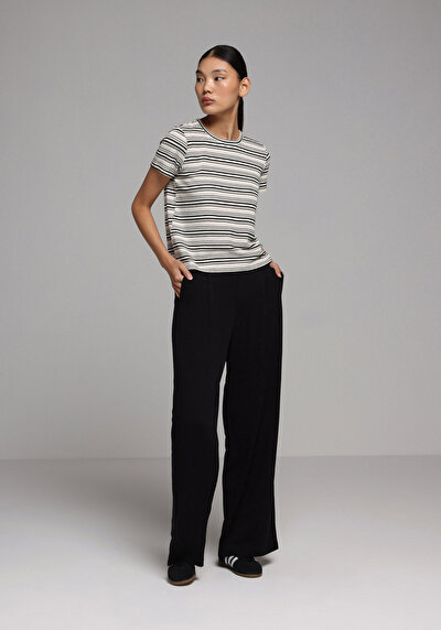Image de Pantalon Noir Straight Leg High Rise En Sergé Regular Fit Femme