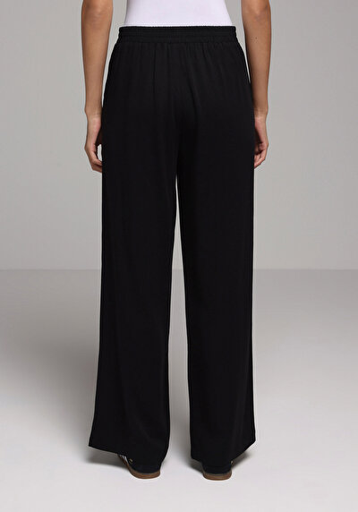 Image de Pantalon Noir Straight Leg High Rise En Sergé Regular Fit Femme
