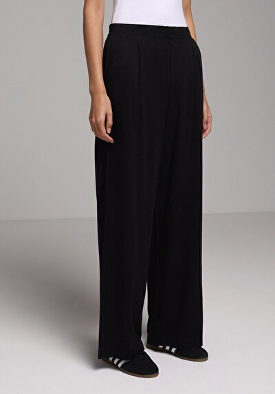 Image de Pantalon Noir Straight Leg High Rise En Sergé Regular Fit Femme