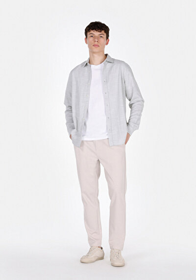 Image de Pantalon Beige Uzun Medium Rise En Uni Slim Fit Homme