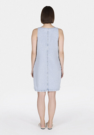 Image de Robe Regular Fit Sans Manches Mdi Jean Femme