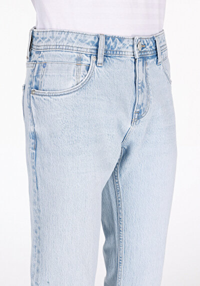 Image de 044 Karl Pantalon  Straight Leg Low Rise En Jean Straight Fit Homme