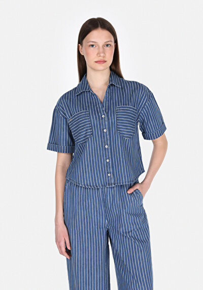Image de Chemise À Manches Courtes Rayé Oversize Fit Femme