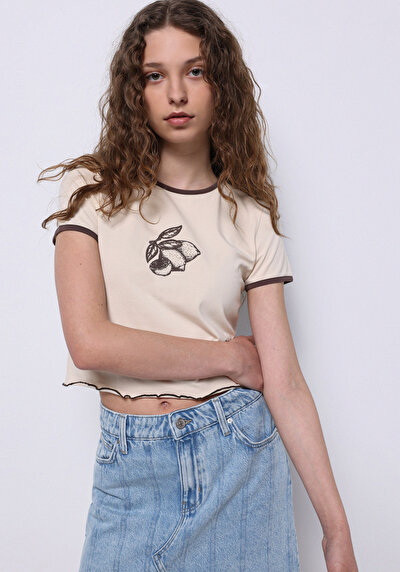 Image de Beige Femmes T-shirt À Manches Courtes