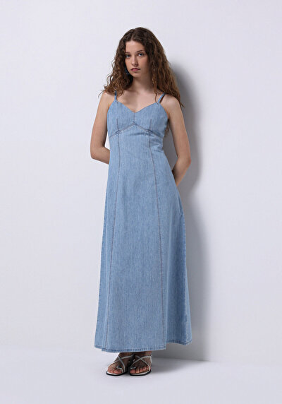 Image de Robe Slim Fit Sans Manches Maxi Jean Femme