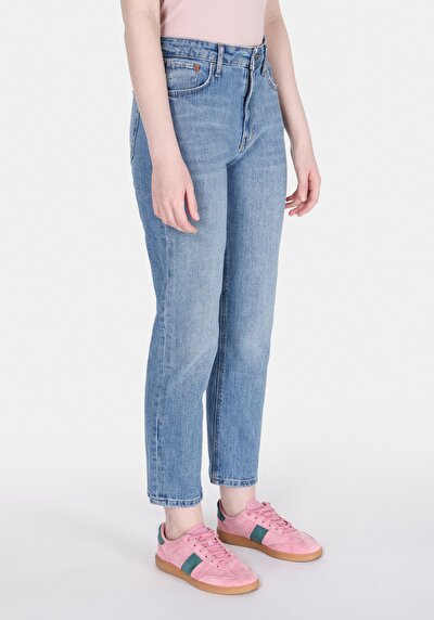 Image de 891 Maya Pantalon Tapered Leg Medium Rise En Jean Slim Fit Femme