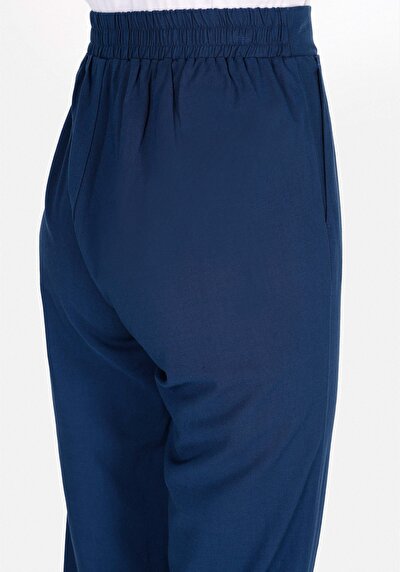 Afficher les détails de Pantalon Bleu Straight Leg High Rise En Sergé Regular Fit Femme