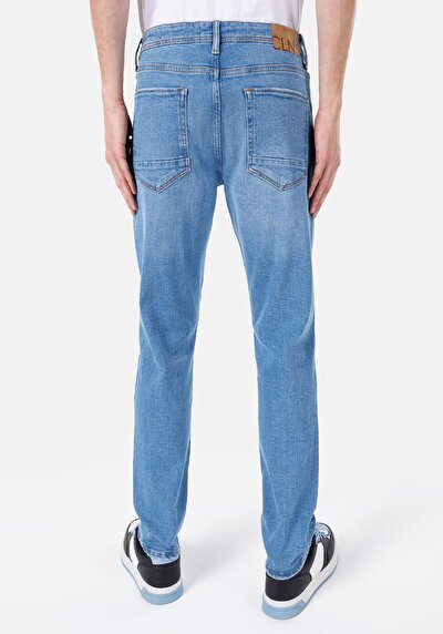 Image de 067 Jack Pantalon Denim Tapered Leg Medium Rise En Regular Fit Homme
