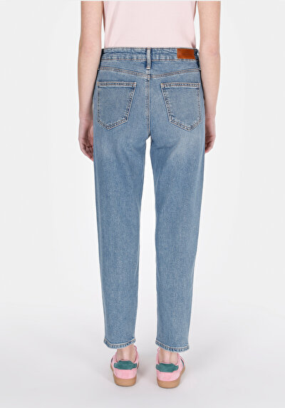 Image de 896 Maria Pantalon Tapered Leg High Rise En Jean Mom Fit Femme
