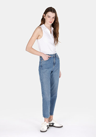 Image de 896 Maria Pantalon Tapered Leg High Rise En Jean Mom Fit Femme