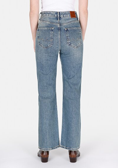 Image de 900 Laris Pantalon En Jean Straight Fit Femme