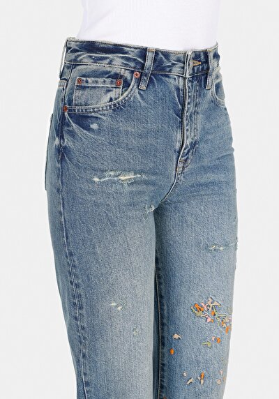 Image de 900 Laris Pantalon    En Jean Straight Fit Femme