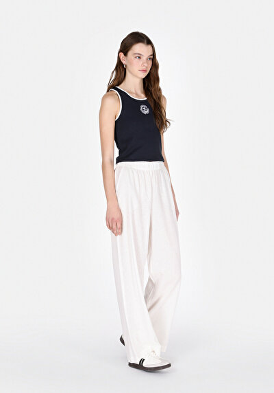 Afficher les détails de Pantalon Blanc Wide Leg High Rise En Uni Regular Fit Femme