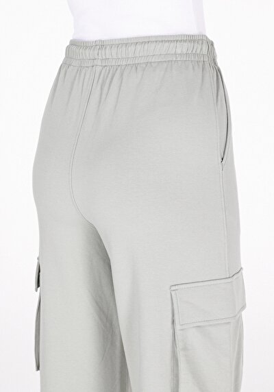 Afficher les détails de Pantalon De Survêtement Vert Regular Fit Femme