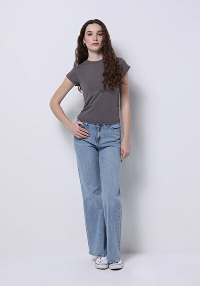 Image de Blouse À Manches Courtes Gris Slim Fit Manches Courtes Femme