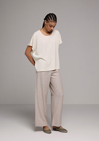 Image de Pantalon Beige Wide Leg Low Rise En Uni Regular Fit Femme