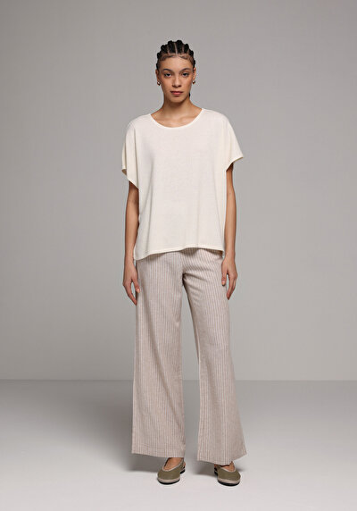 Image de Pantalon Beige Wide Leg Low Rise En Uni Regular Fit Femme