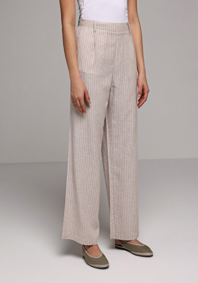 Image de Pantalon Beige Wide Leg Low Rise En Uni Regular Fit Femme