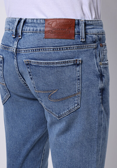 Afficher les détails de 041 Danny Pantalon    En Jean Slim Fit Homme