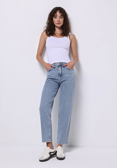 Image de 884 Lauren Pantalon Straight Leg High Rise En Jean Straight Fit Femme