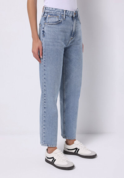 Image de 884 Lauren Pantalon Straight Leg High Rise En Jean Straight Fit Femme