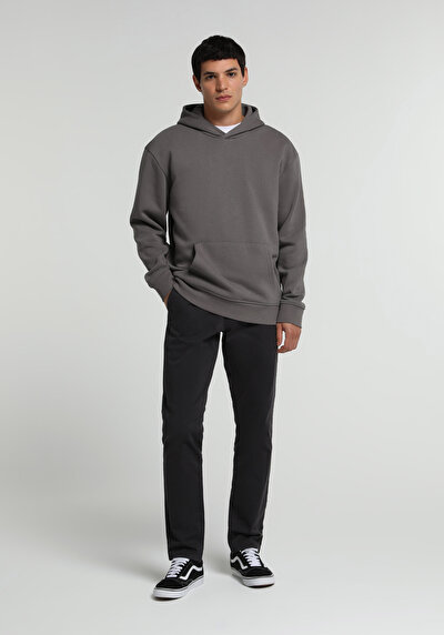 Image de Pantalon Gris Straight Leg Medium Rise En Gabardine Slim Fit Homme