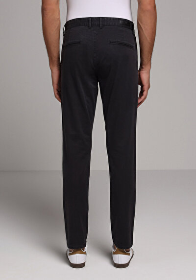 Image de Pantalon Gris Straight Leg Medium Rise En Gabardine Slim Fit Homme
