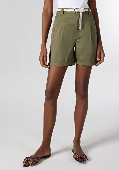 Image de Short Kaki Regular Fit Femme