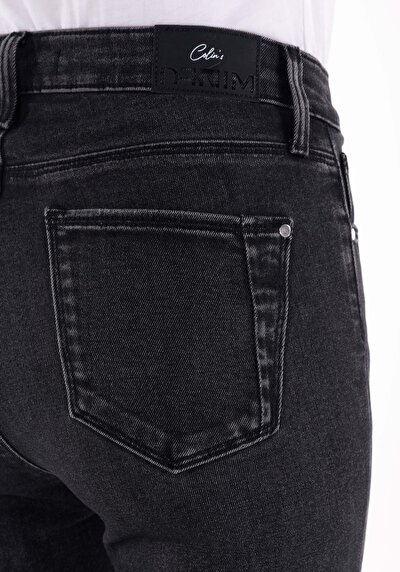 Afficher les détails de 759 Lara Pantalon En Jean Denim Skinny Leg Medium Rise Skinny Fit Femme