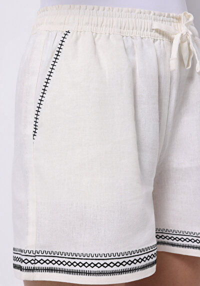 Image de Short Blanc Regular Fit Femme