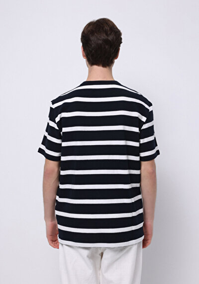 Image de T-shirt À Manches Courtes Marine Comfort Fit Rayé Homme