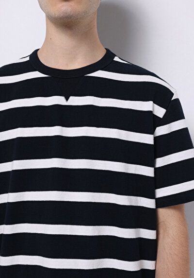 Image de T-shirt À Manches Courtes Marine Comfort Fit Rayé Homme