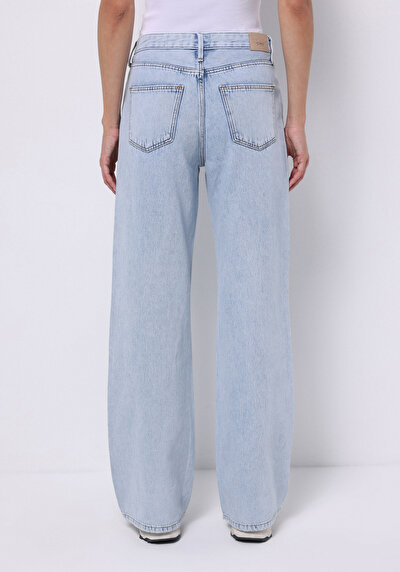 Image de 970 Berry Pantalon En Jean Regular Fit Femme