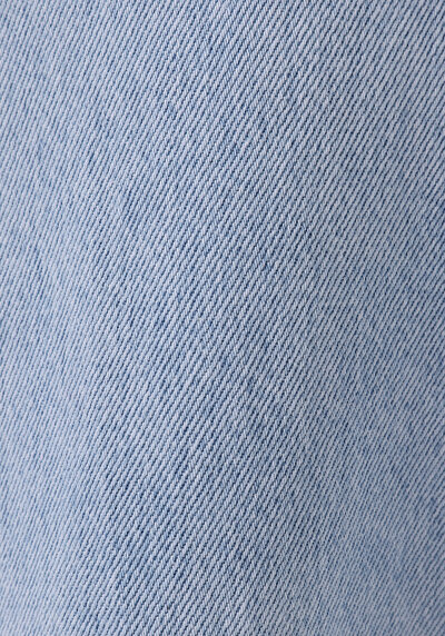 Afficher les détails de 970 Berry Pantalon    En Jean Regular Fit Femme