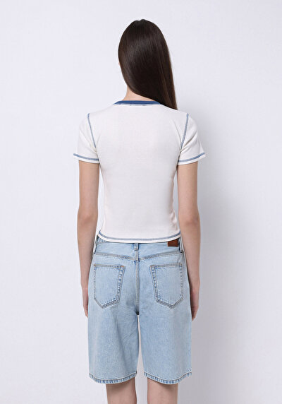 Image de T-shirt À Manches Courtes Blanc Slim Fit Imprimé Femme