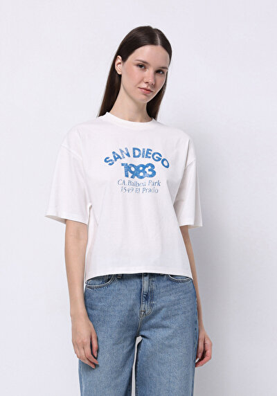 Image de T-shirt À Manches Courtes Blanc Regular Fit Imprimé Femme