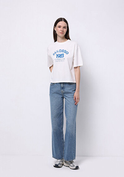 Image de T-shirt À Manches Courtes Blanc Regular Fit Imprimé Femme