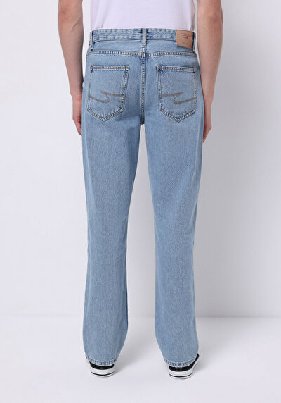 Image de 047 Johan Pantalon Straight Leg Medium Rise En Jean Regular Fit Homme