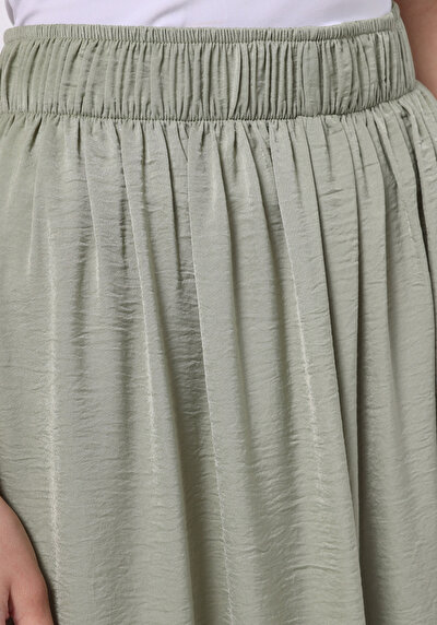 Image de Pantalon Vert Wide Leg High Rise En Satin Regular Fit Femme