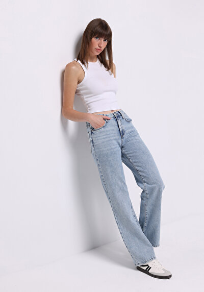 Afficher les détails de 880 Elisa Pantalon  Straight Leg Medium Rise En Jean Straight Fit Femme