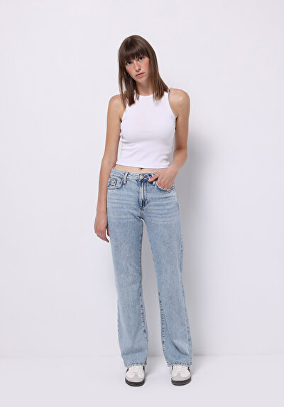 Image de 880 Elisa Pantalon Straight Leg Medium Rise En Jean Straight Fit Femme