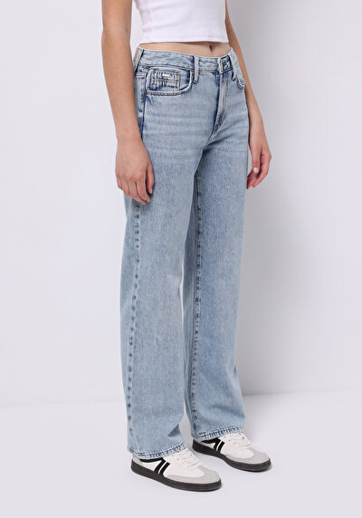 Afficher les détails de 880 Elisa Pantalon  Straight Leg Medium Rise En Jean Straight Fit Femme