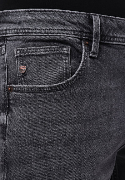 Image de 044 Karl Pantalon    En Jean Straight Fit Homme