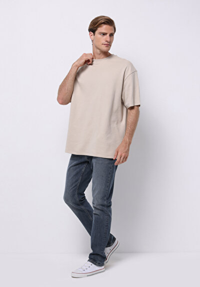 Image de T-shirt À Manches Courtes Blanc Oversize Fit Droit Homme