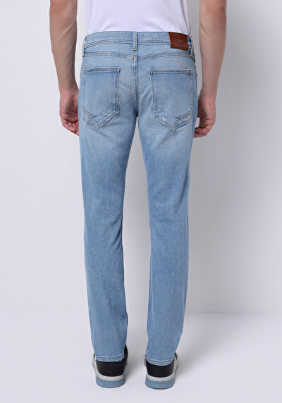 Image de 044 Karl Pantalon Straight Leg Low Rise En Jean Straight Fit Homme