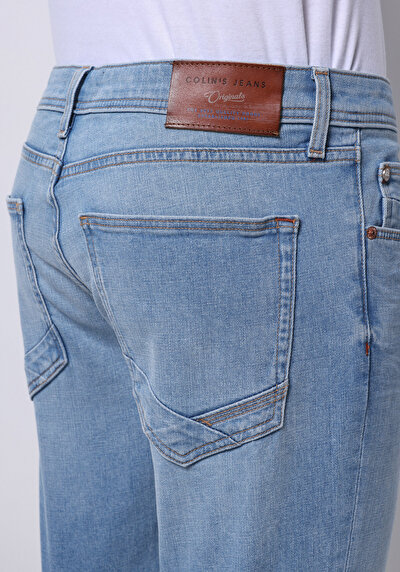 Image de 044 Karl Pantalon  Straight Leg Low Rise En Jean Straight Fit Homme