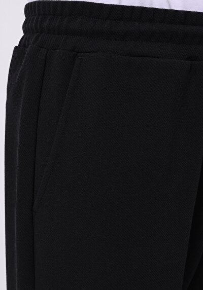 Image de Pantalon De Survêtement Noir Regular Fit Homme