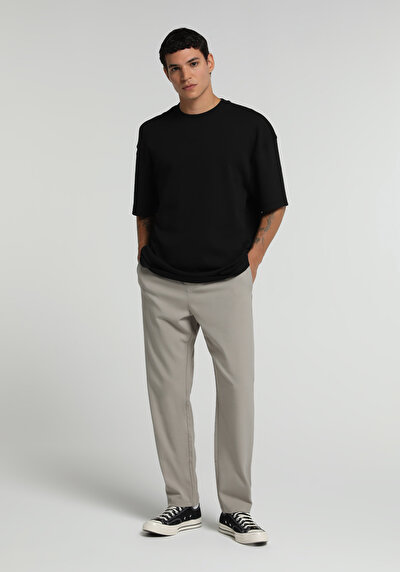 Image de T-shirt À Manches Courtes Noir Oversize Fit Droit Homme