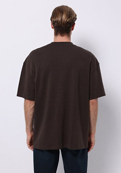 Image de T-shirt À Manches Courtes Marron Oversize Fit Droit Homme