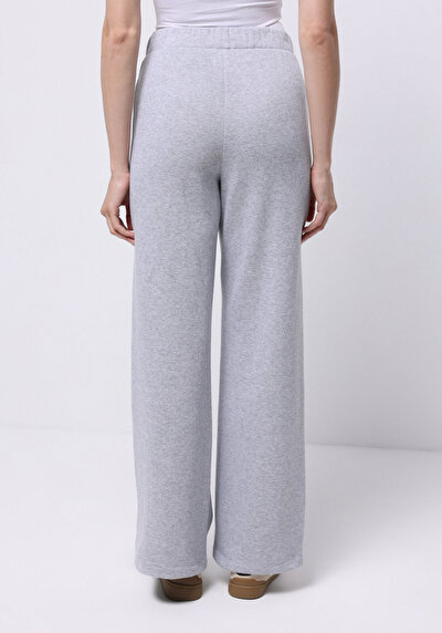 Afficher les détails de Pantalon De Survêtement Gris Regular Fit Femme